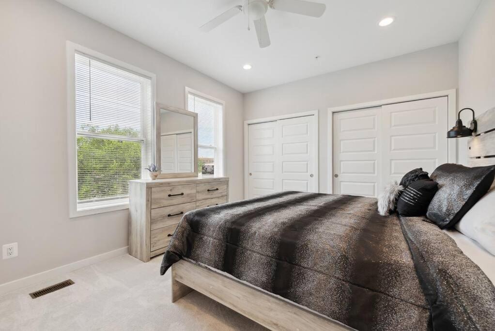 Spacious 3Bedroom Duplex With Rooftop Deck! Washington Exterior foto